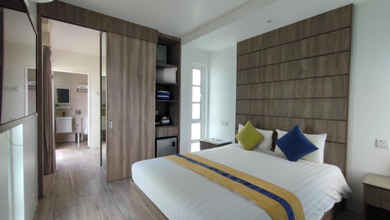 Solesor Kampong Beach Resort Port Dickson Exterior foto