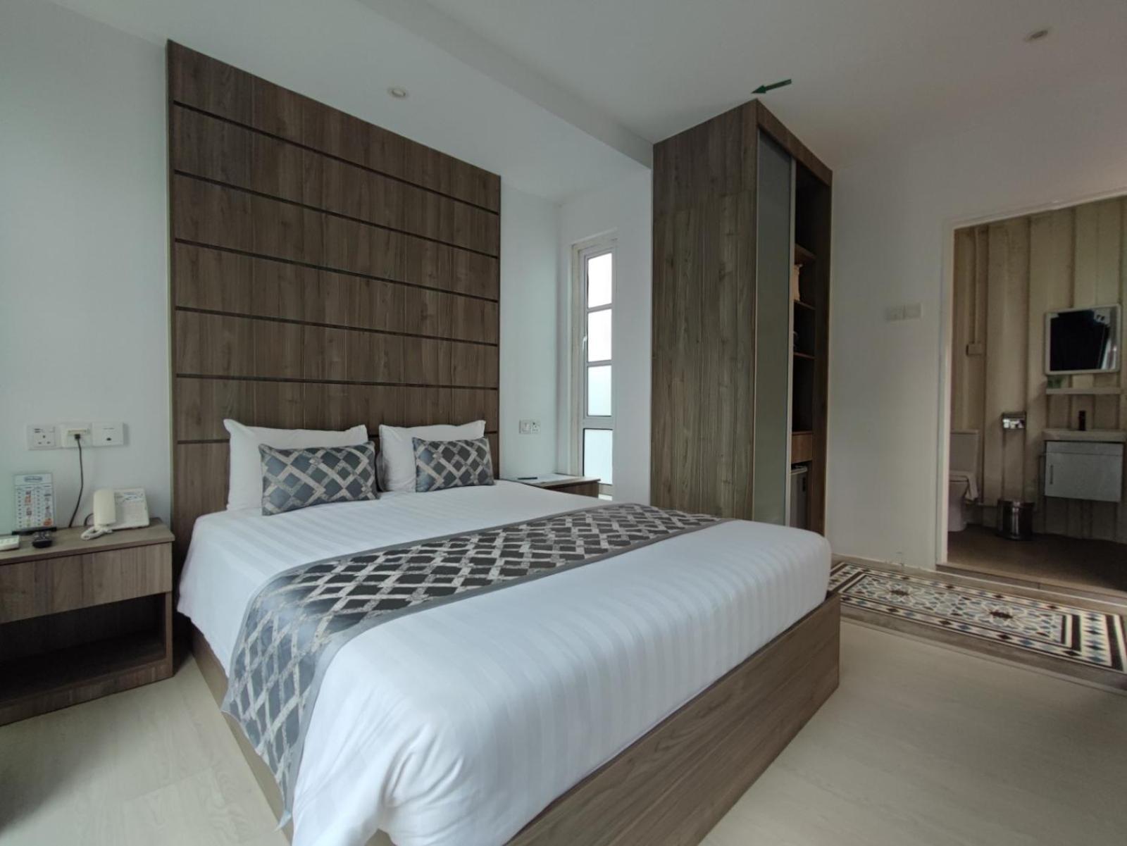 Solesor Kampong Beach Resort Port Dickson Exterior foto