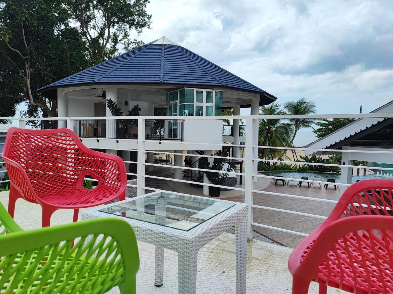 Solesor Kampong Beach Resort Port Dickson Exterior foto